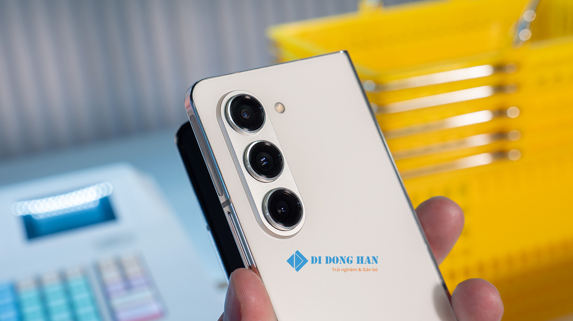Camera của Samsung Galaxy Z Fold 5.jpg