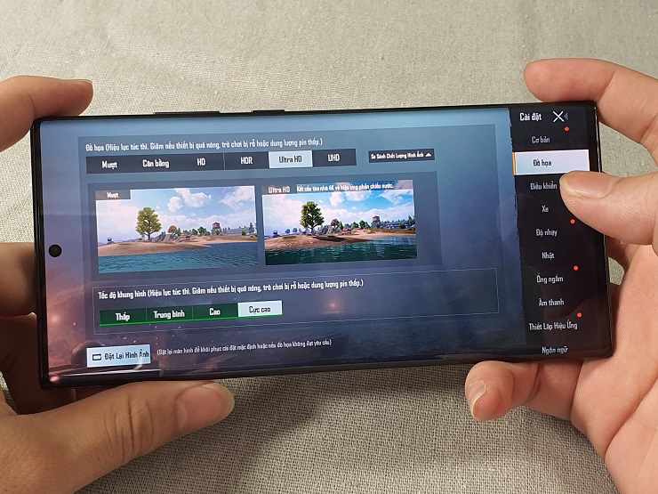 Chơi game PUBG mobile trên Galaxy Note 20 Ultra