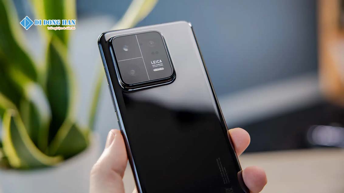 Xiaomi 13 Pro hỗ trợ sạc nhanh.jpg