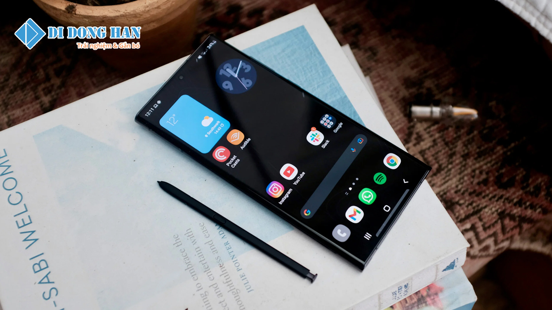 bộ nhớ trong lên đến 1TB ở phiên bản Samsung Galaxy S22 Ultra.jpg