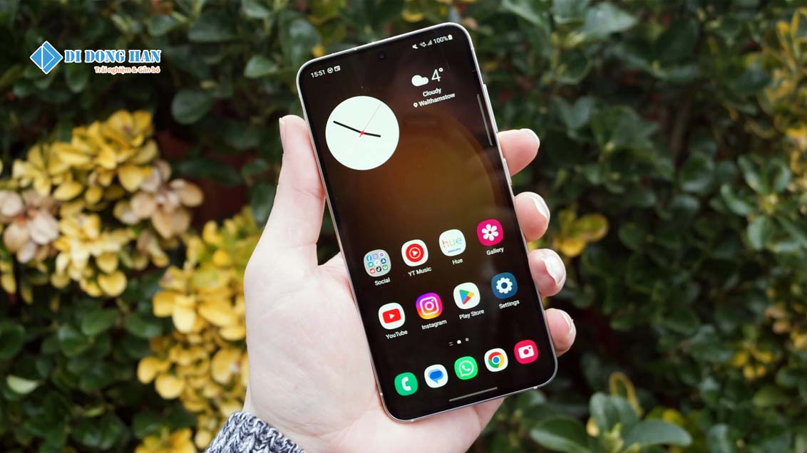 những mẫu điện thoại đáng mua Tết Nguyên Đán 2024 Galaxy S23 xách tay Mỹ_1.jpg