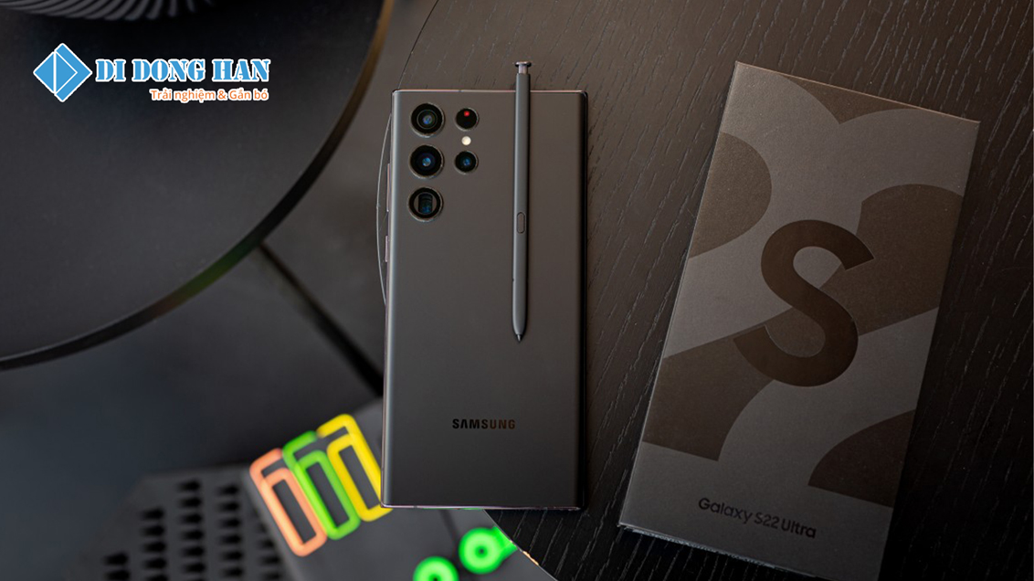 phiên bản 1TB của Samsung Galaxy S22 Ultra.jpg