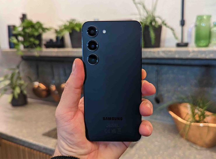 Samsung galaxy S23 5G Hàn Quốc thiết kế.jpg