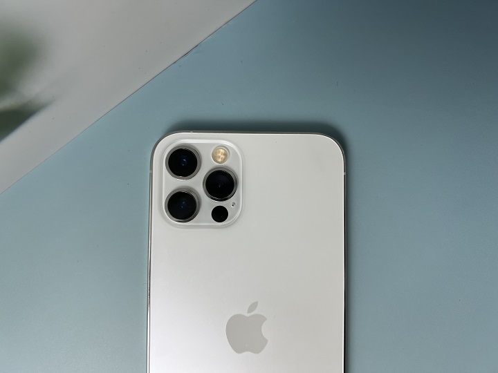 cụm camera trên iphone 12 pro